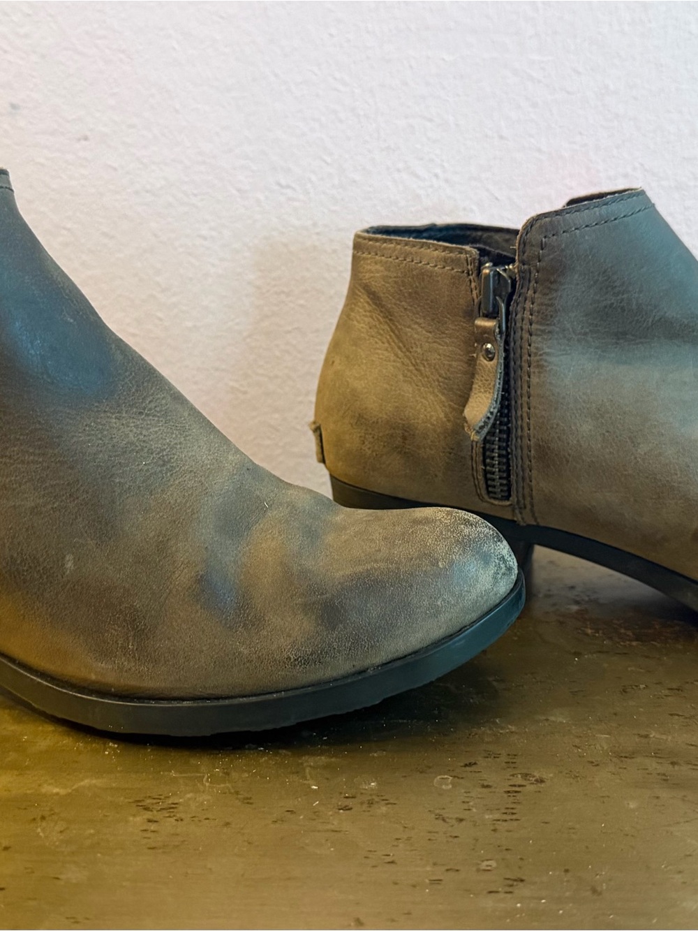 Sorel Women’s Waterproof Booty in Taupe Brown with Side Zip